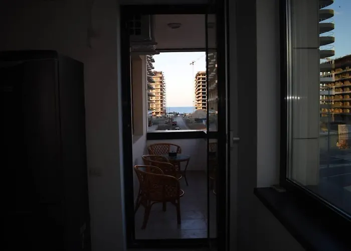Apartment By The Lake With A View