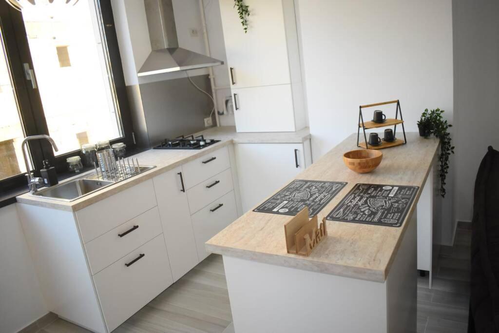 Apartment By The With A View *