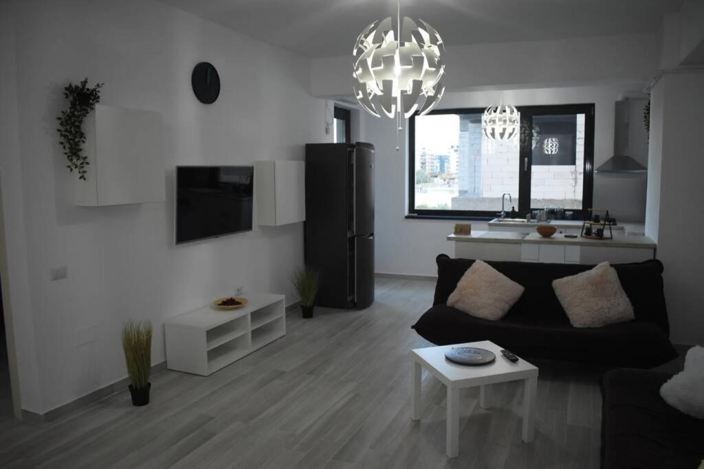 By The With A View Apartment *